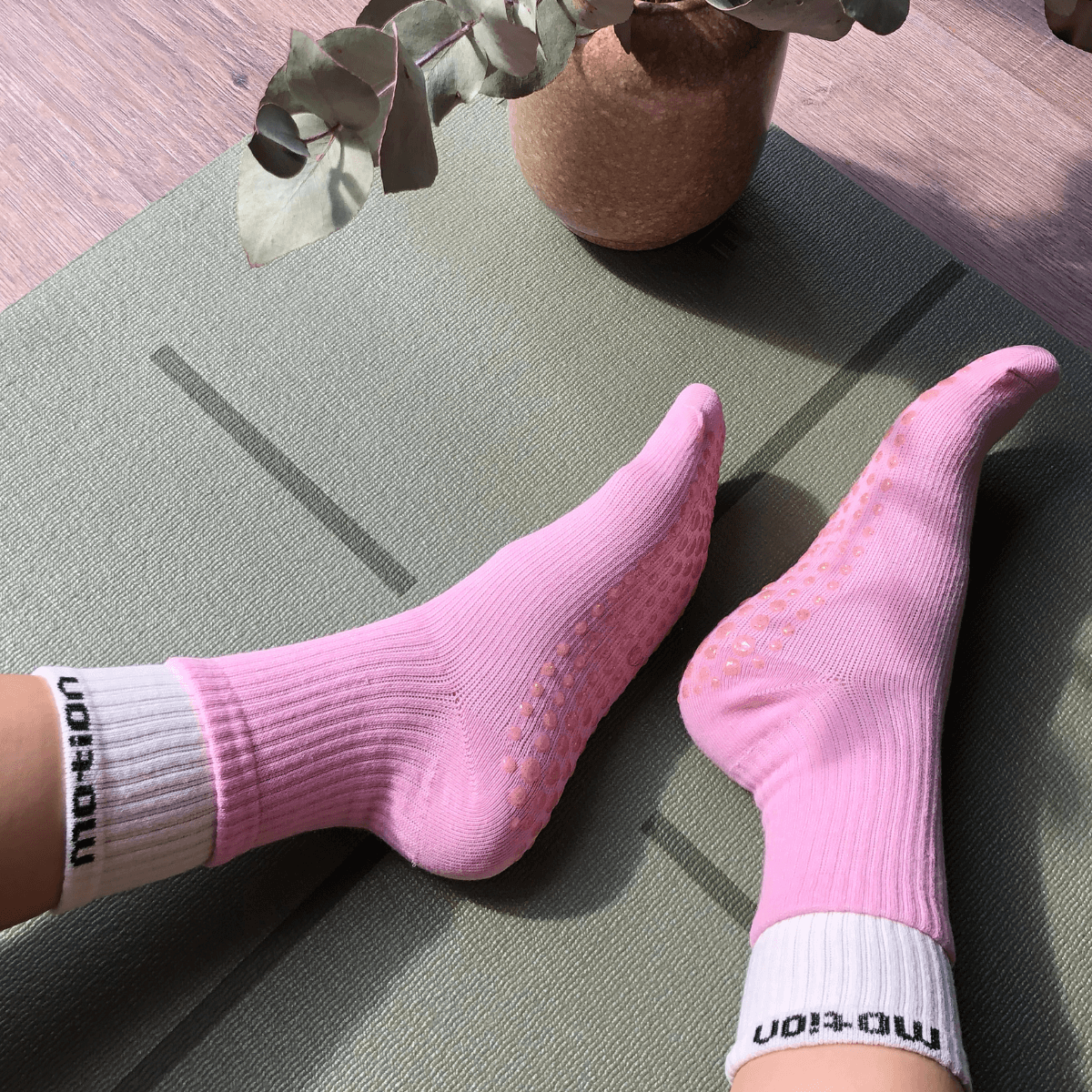 GRIP SOCKS 2.0 MidCalf Length - Pink